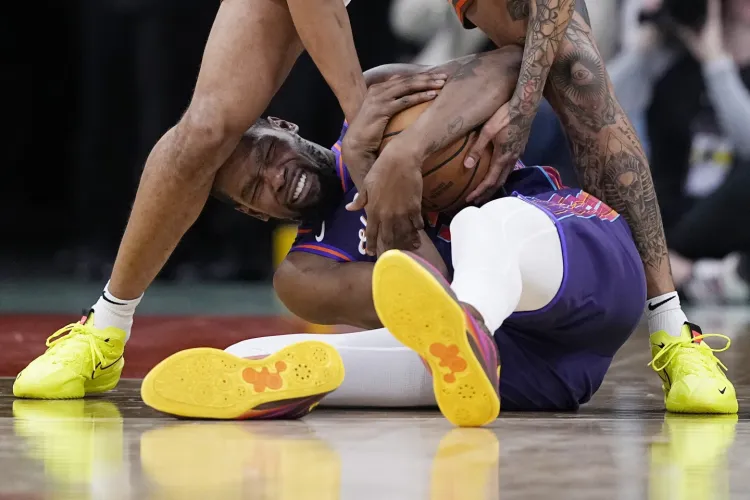 Sufren Suns zancadilla ante Spurs