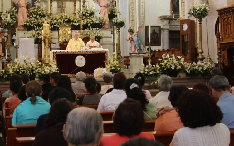Miles de mexicanos celebran el Domingo de Resurrección