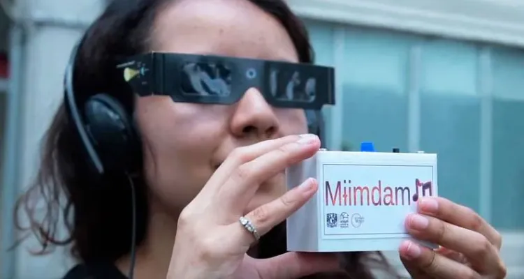 UNAM desarrolla una aplicación para escuchar el eclipse