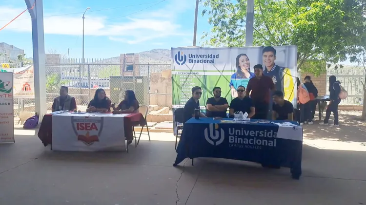 Inauguran Expo PrepaSon, ofrecen opciones a estudiantes de secundaria en Nogales